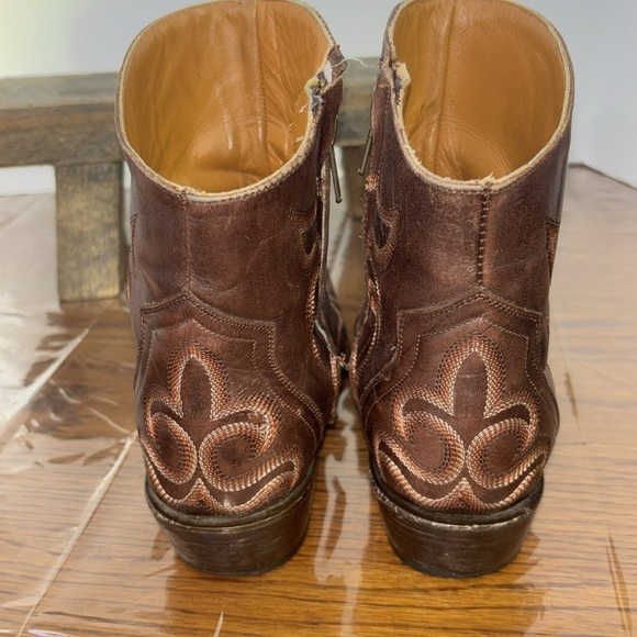 Lucchesse women’s calf /angle boots. Side zipper. Size 7.5.C. EUC. - Picture 4 of 7